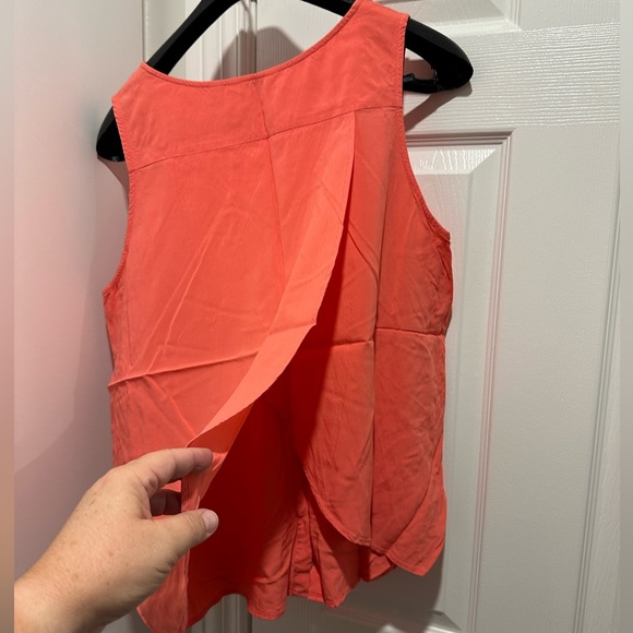 Tank Top - Picture 3 of 4